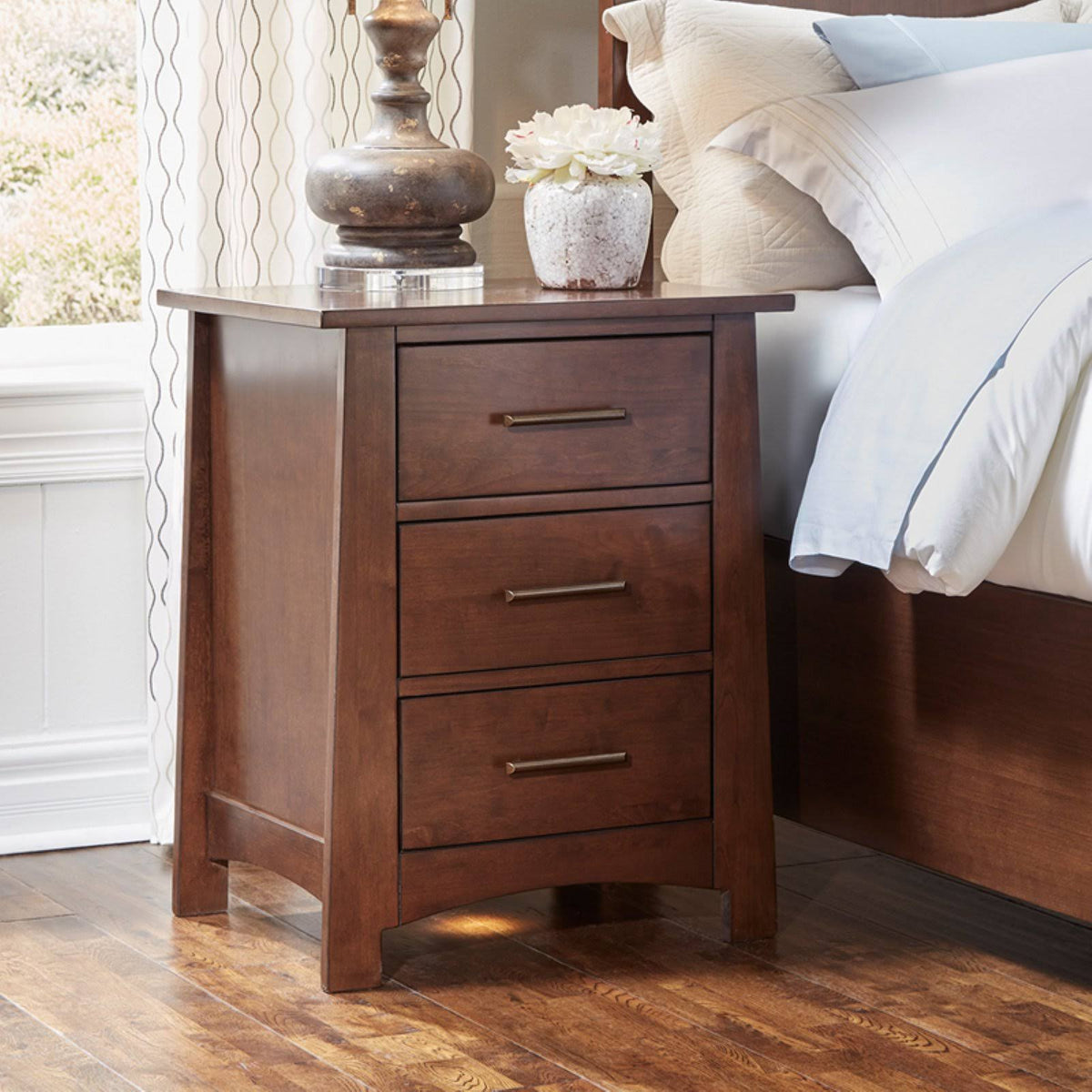3 Drawer Nightstand G47222
