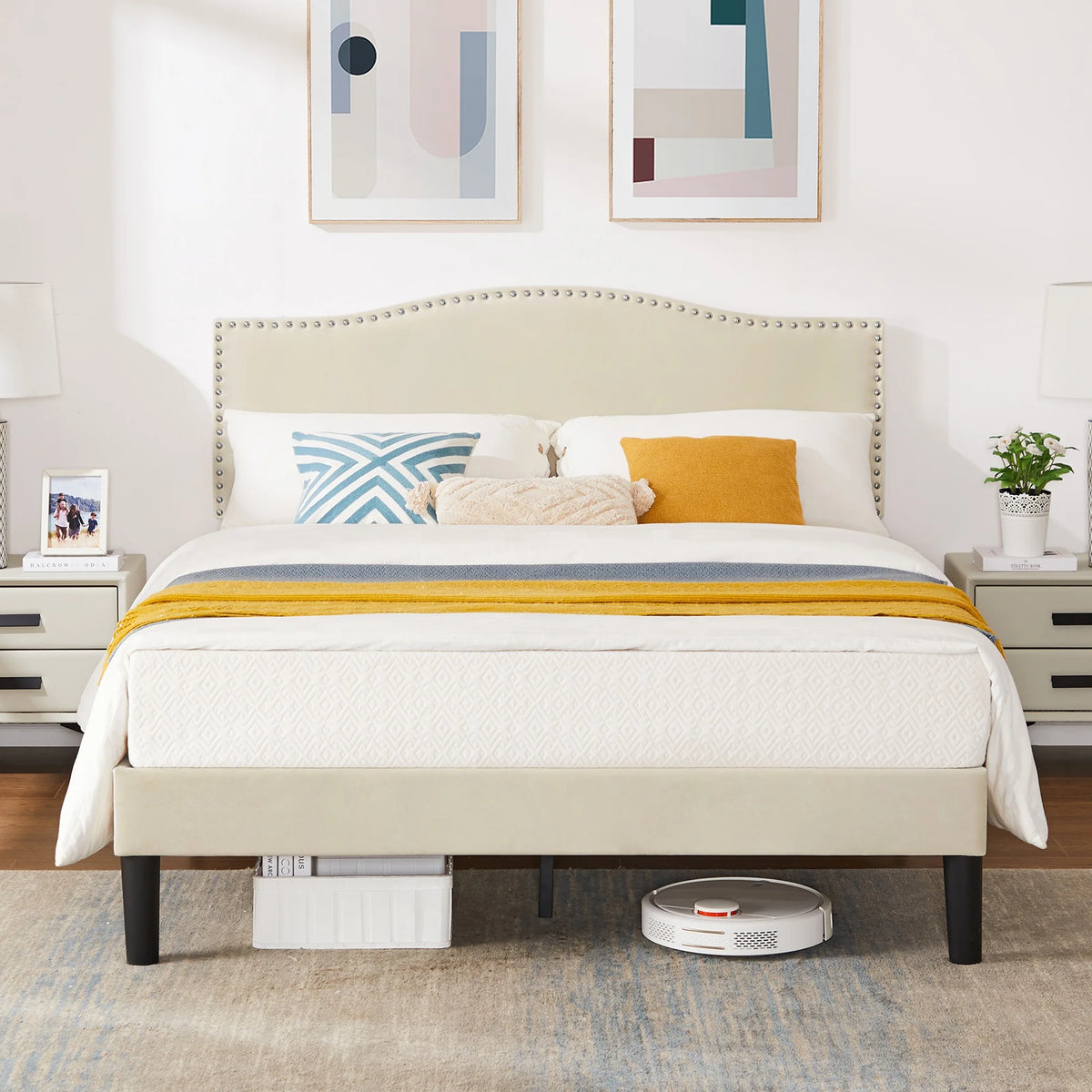 Queen Upholstered Platform Bed with Adjustable Headboard B2340