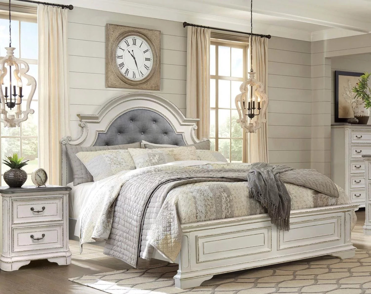 Distressed Whitewash Tufted King Bed E218