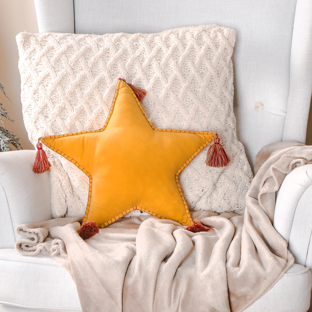 Star Shaped Pillow With Tassels, Yellow, 16in Z83542