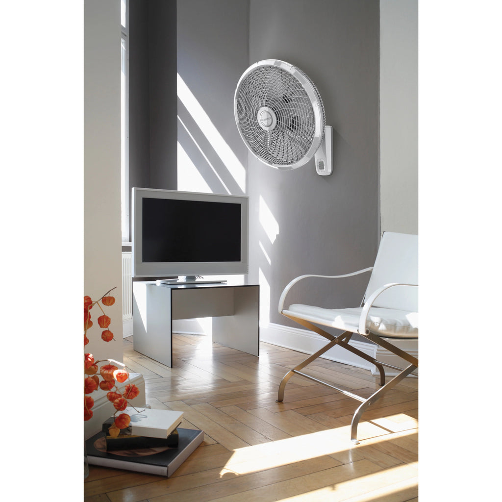 18 Oscillating Wall-Mount Fan with Remote Control X663335