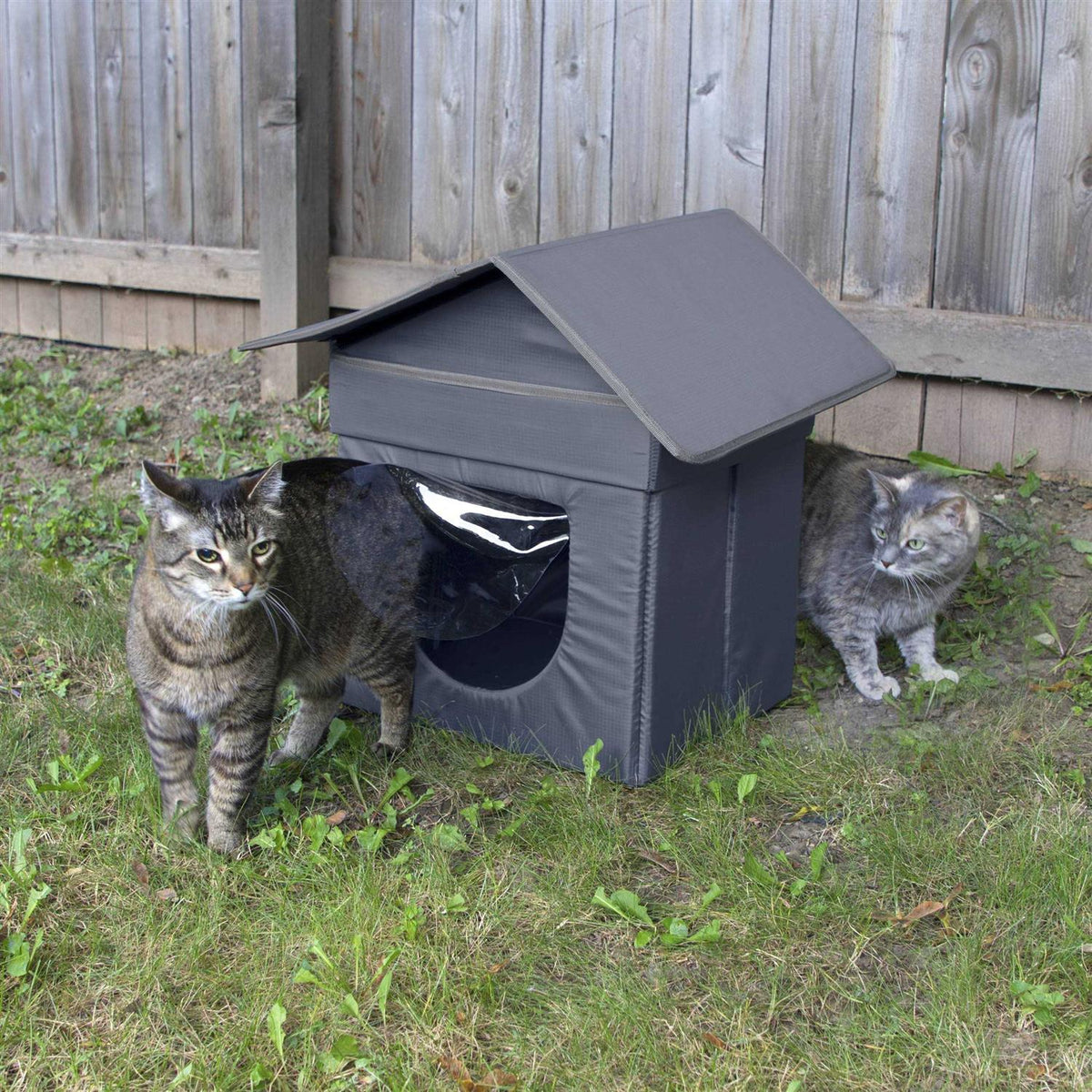 Outdoor Cat House F424471