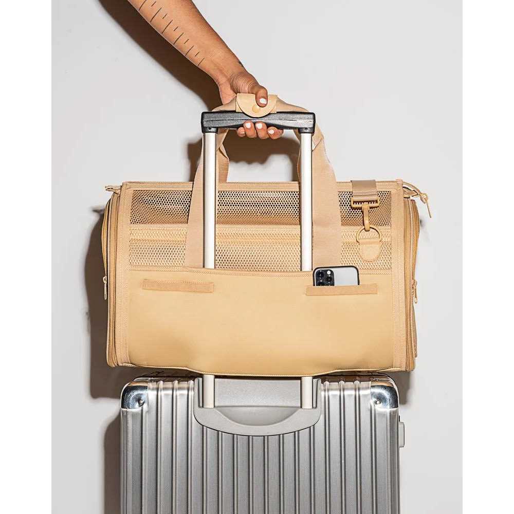 Travel Carrier J37784