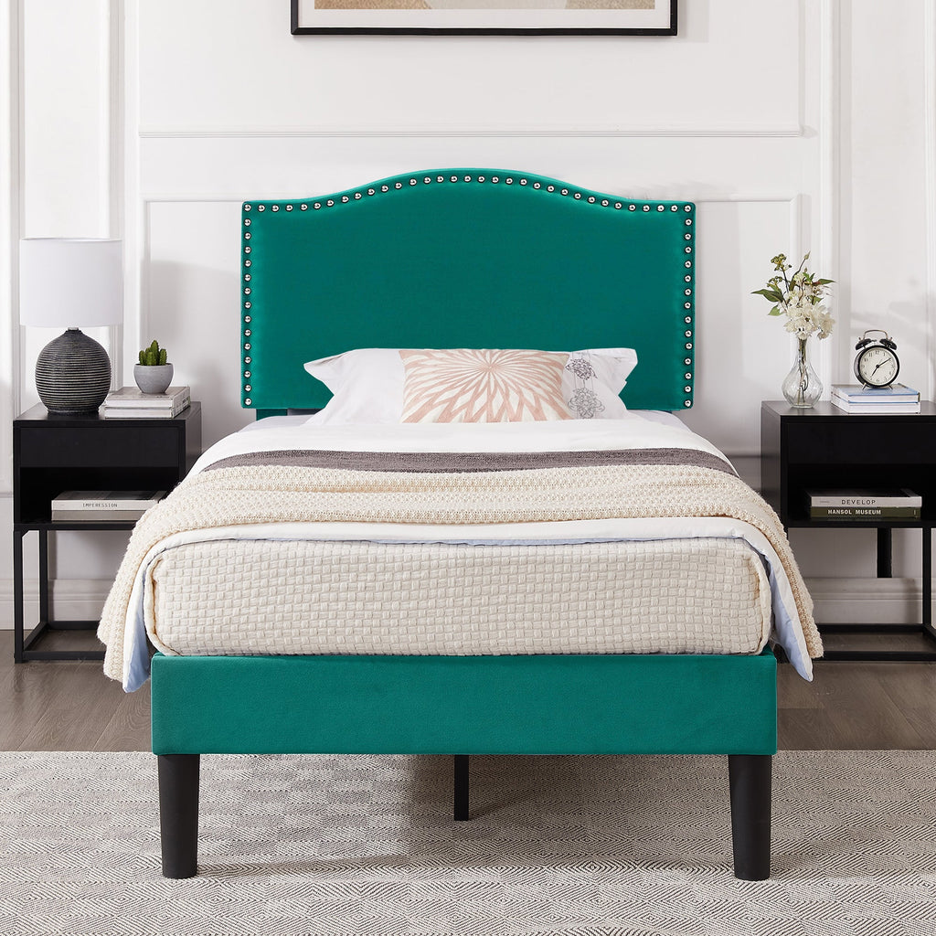 Queen Upholstered Platform Bed with Adjustable Headboard B2340