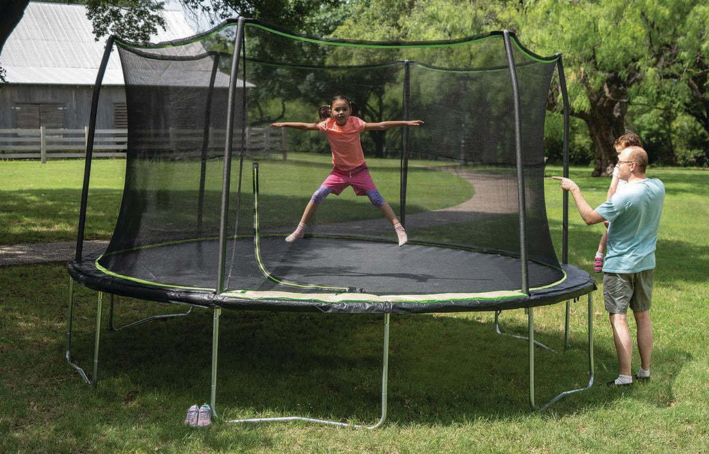14ft Trampoline and Enclosure X1638