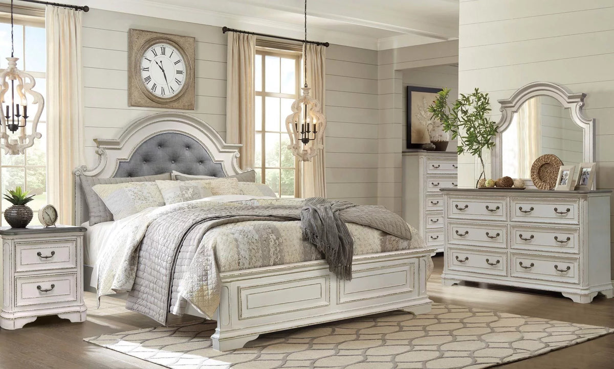 Distressed Whitewash Tufted King Bed E218